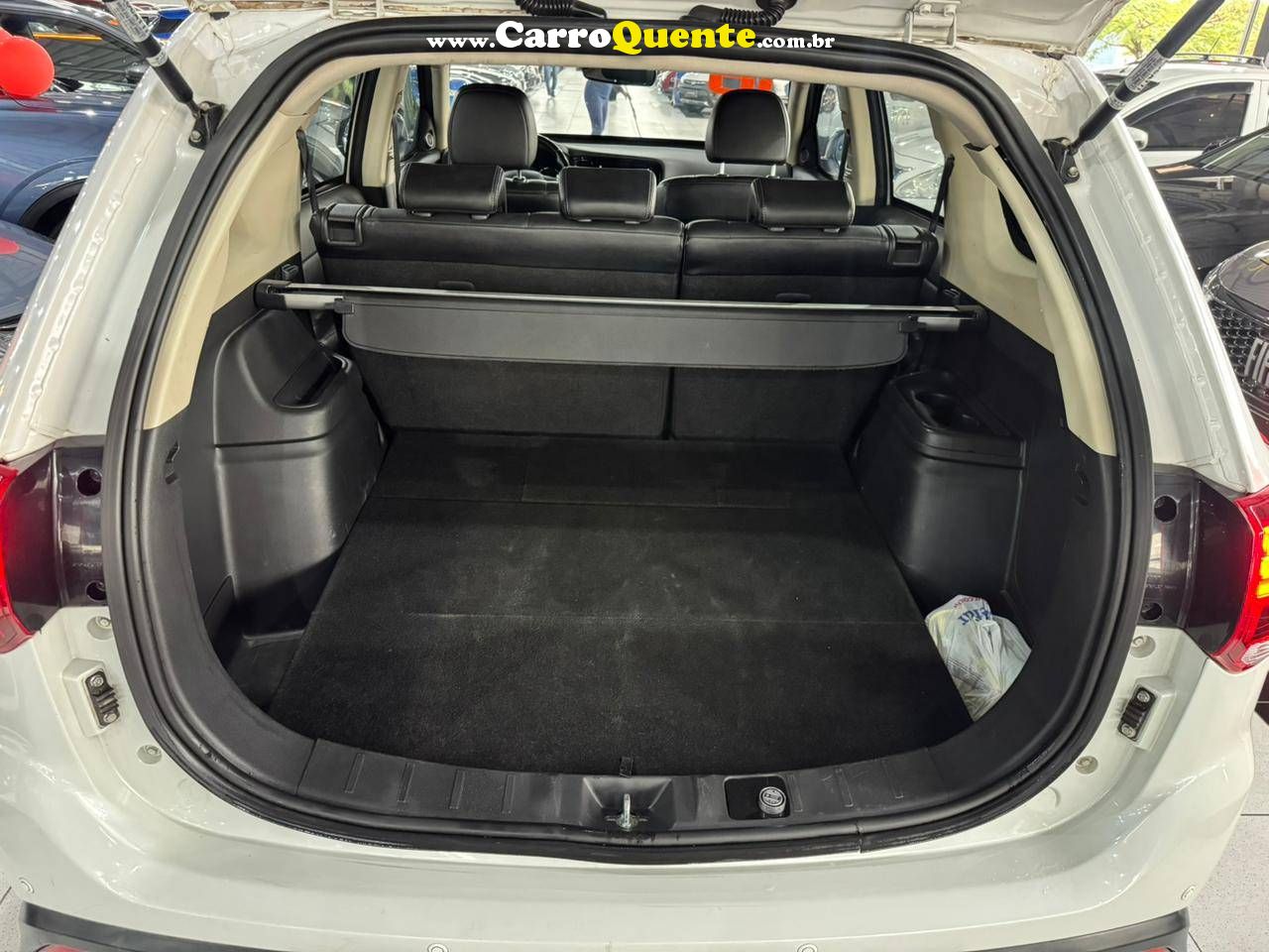 MITSUBISHI OUTLANDER 2.0 16V 2016 - Loja