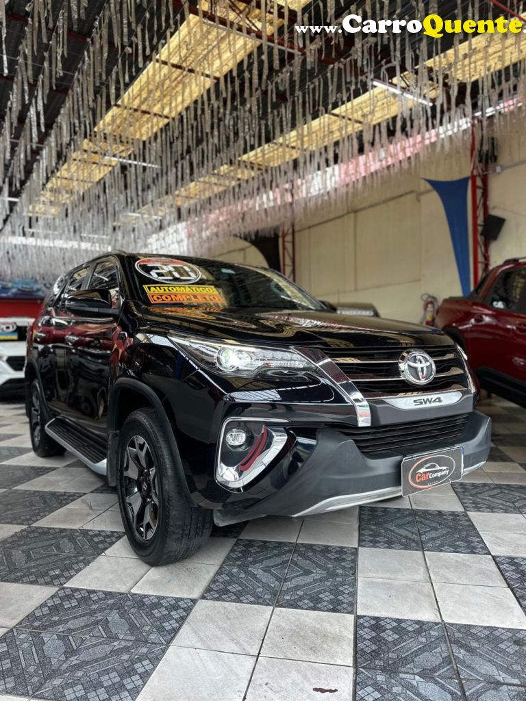 TOYOTA   HILUX SW4 SRX DIAMO. 4X4 2.8 TB DIE AUT.   PRETO 2020 2.8 DIESEL - Loja