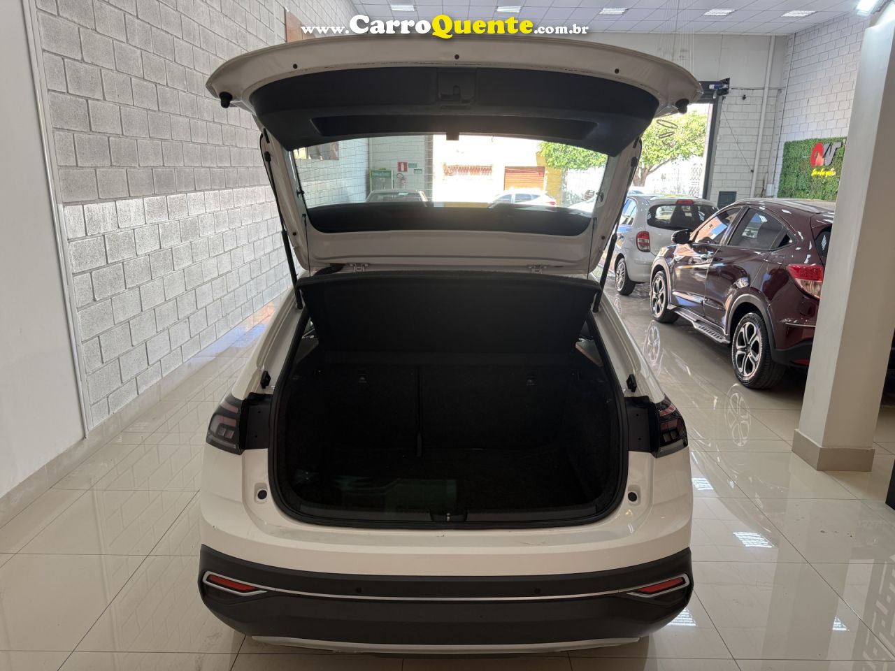 VOLKSWAGEN   NIVUS HIGHLINE 1.0 200 TSI FLEX AUT.   BRANCO 2022 1.0 FLEX - Loja