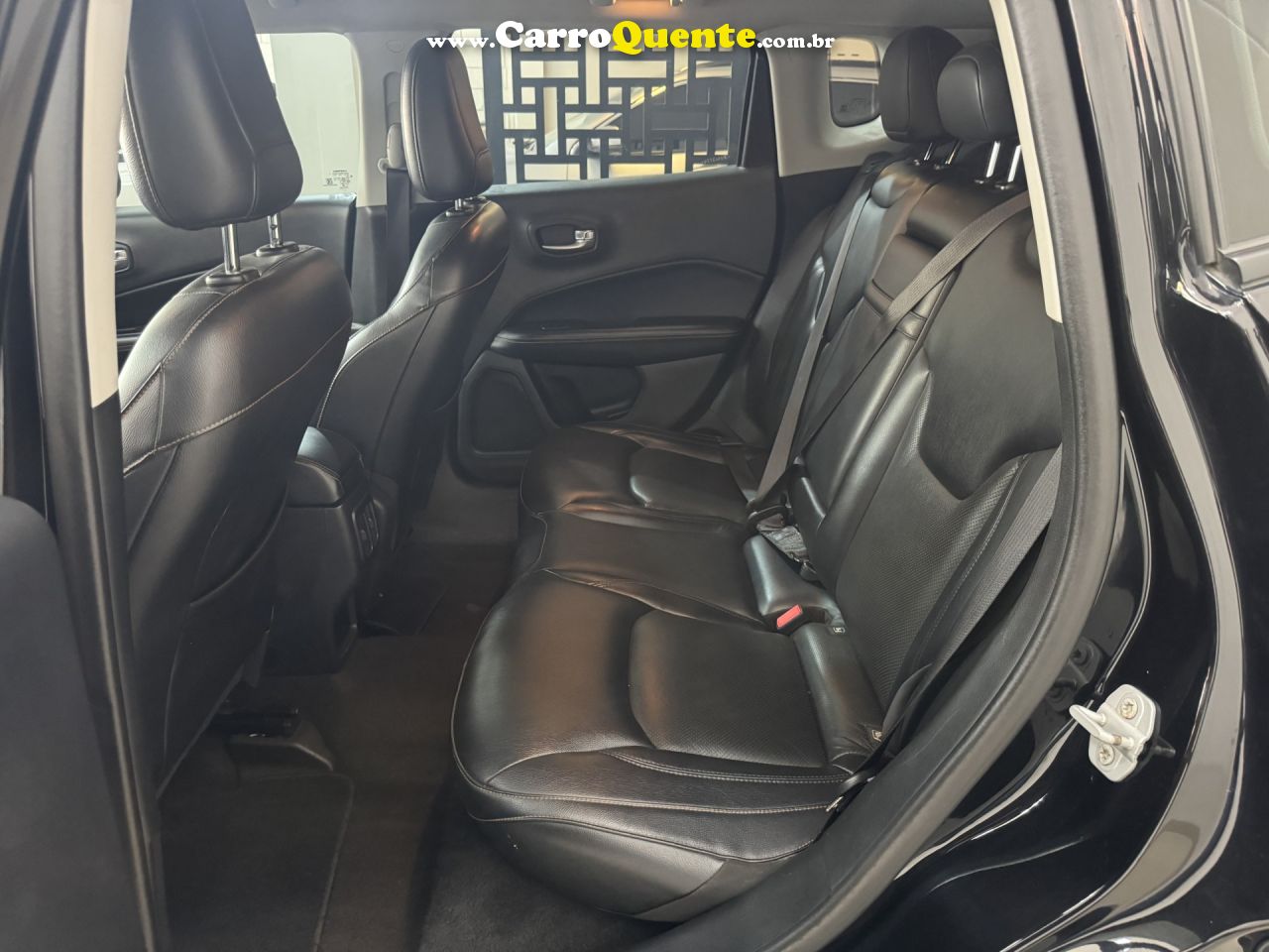 JEEP   COMPASS LONGITUDE 2.0 4X2 FLEX 16V AUT.   PRETO 2018 2.0 FLEX - Loja