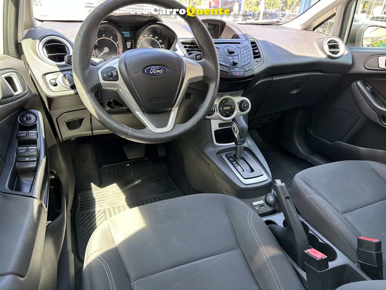 FORD   FIESTA SEL 1.6 16V FLEX  AUT. 5P   PRATA 2017 1.6 16V FLEX - Loja