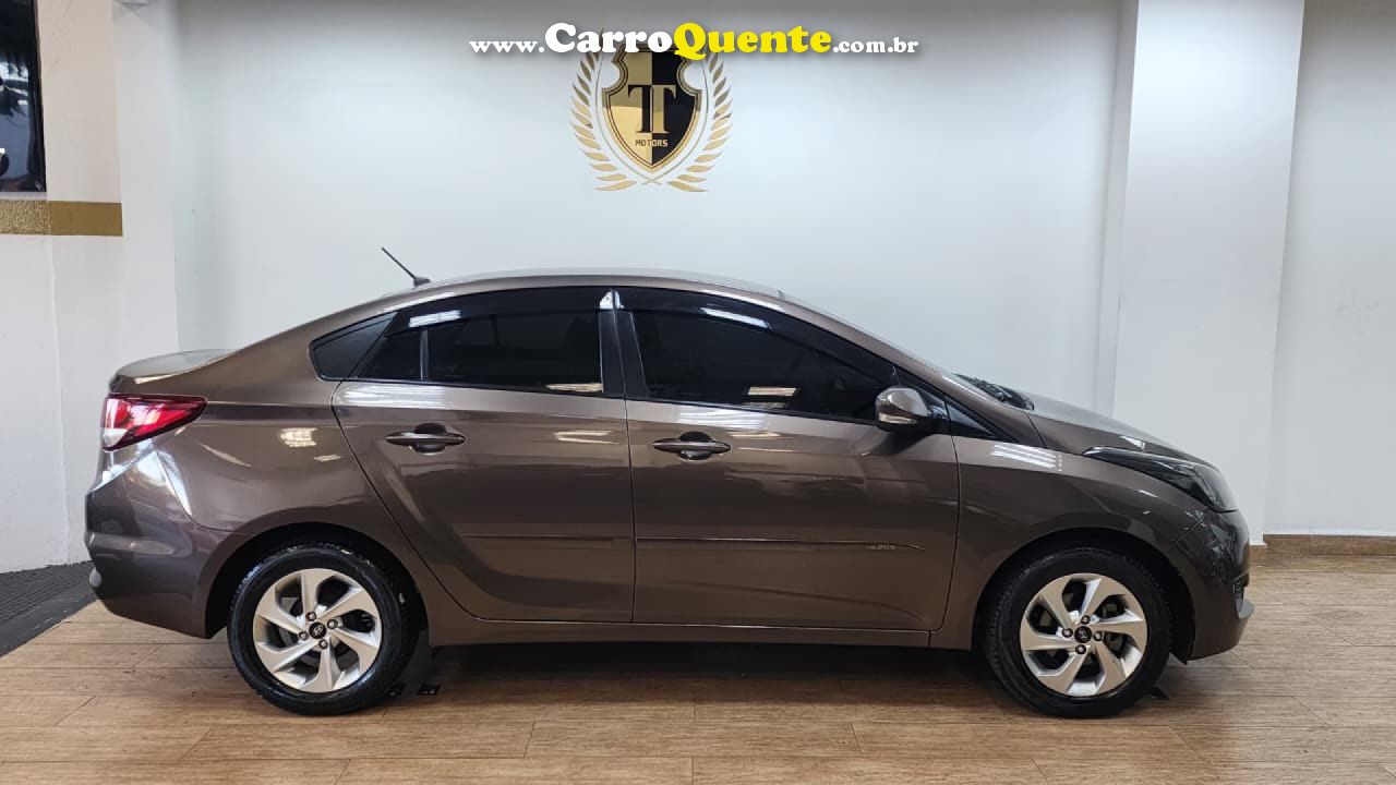HYUNDAI   HB20S C.STYLEC.PLUS1.6 FLEX 16V AUT. 4P   PRATA 2016 1.6 FLEX - Loja