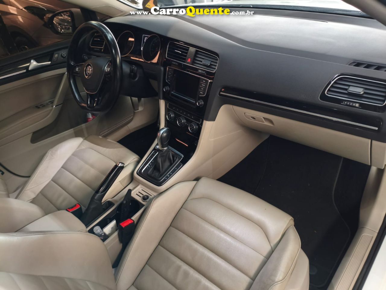 VOLKSWAGEN   GOLF HIGHLINE 1.4 TSI 140CV AUT.   BRANCO 2015 1.4 FLEX - Loja