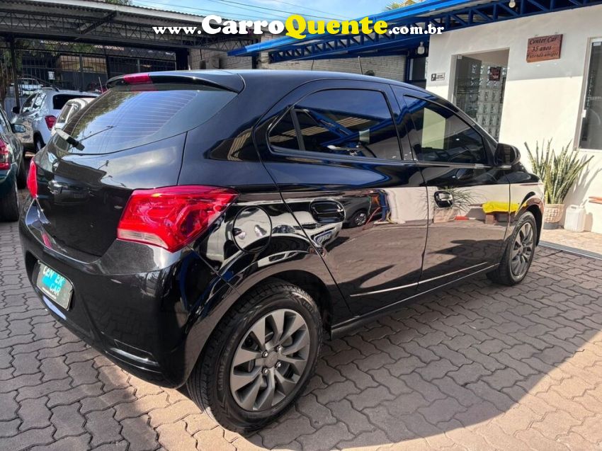 Chevrolet ONIX 1.0 JOY 8V HATCH BLACK EDITION FLEX MEC - Loja