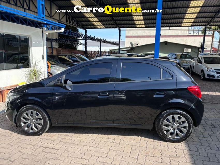 Chevrolet ONIX 1.0 JOY 8V HATCH BLACK EDITION FLEX MEC - Loja