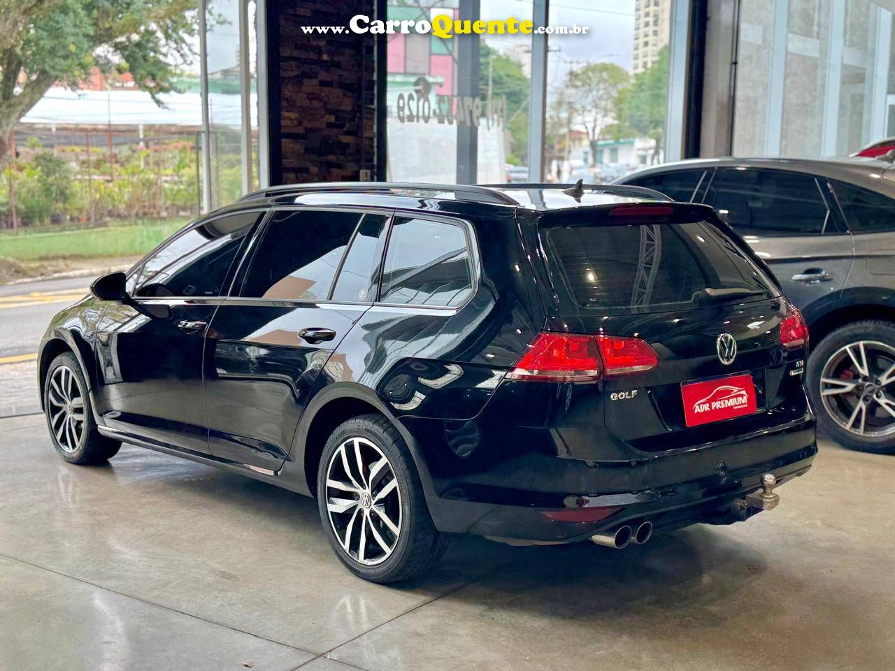 VOLKSWAGEN GOLF 1.4 TSI VARIANT COMFORTLINE 16V TOTAL 2015 - Loja