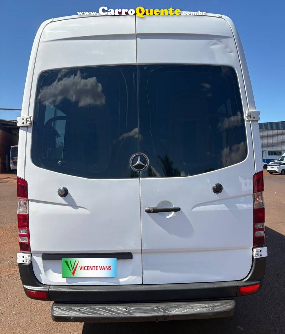 MERCEDES-BENZ SPRINTER 2.2 CDI VAN 415 LONGO 16L 2019 - Loja