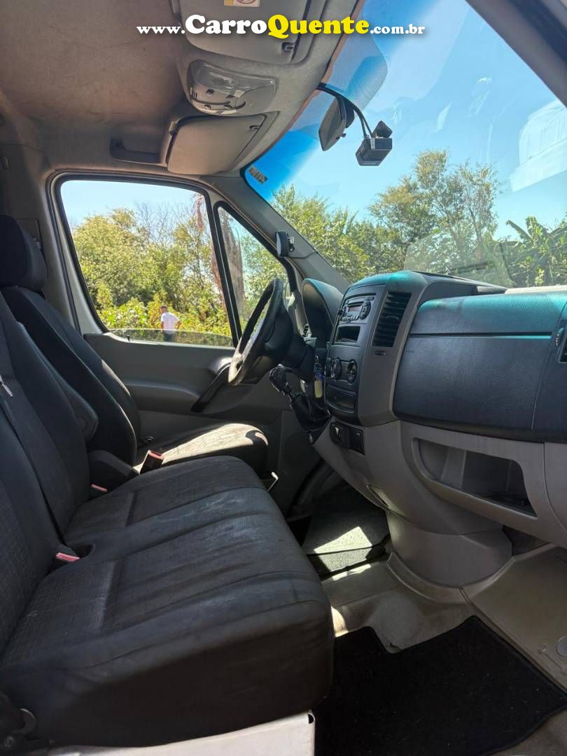 MERCEDES-BENZ SPRINTER 2.2 CDI VAN 415 LONGO 16L 2019 - Loja