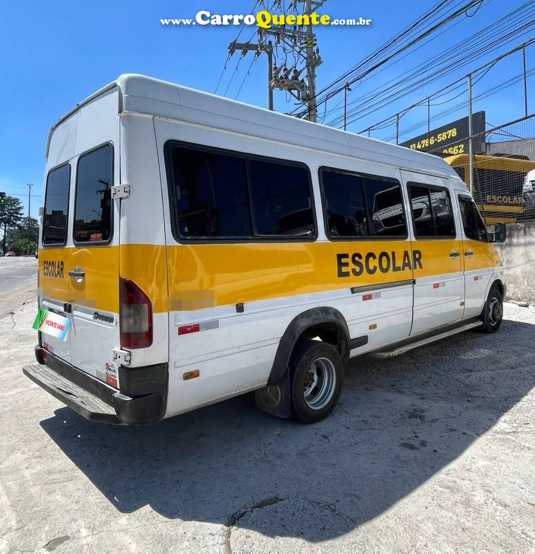 MERCEDES-BENZ SPRINTER 2.2 4025 VAN 413 RODADO DUPLO 16+1 LUGARES 2010 - Loja