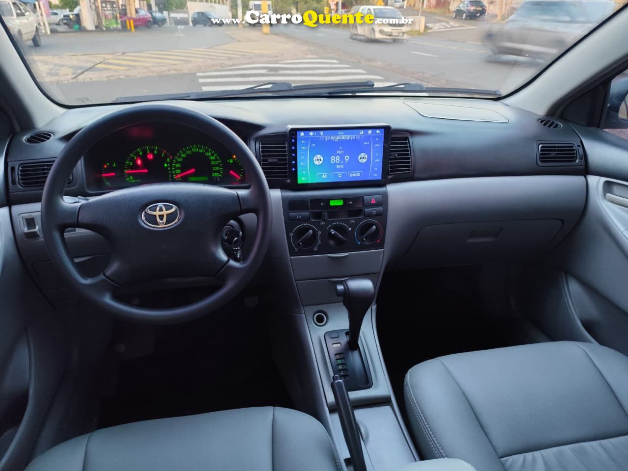 TOYOTA   COROLLA XEI 1.81.8 FLEX 16V AUT.   PRATA 2006 1.9 GASOLINA - Loja