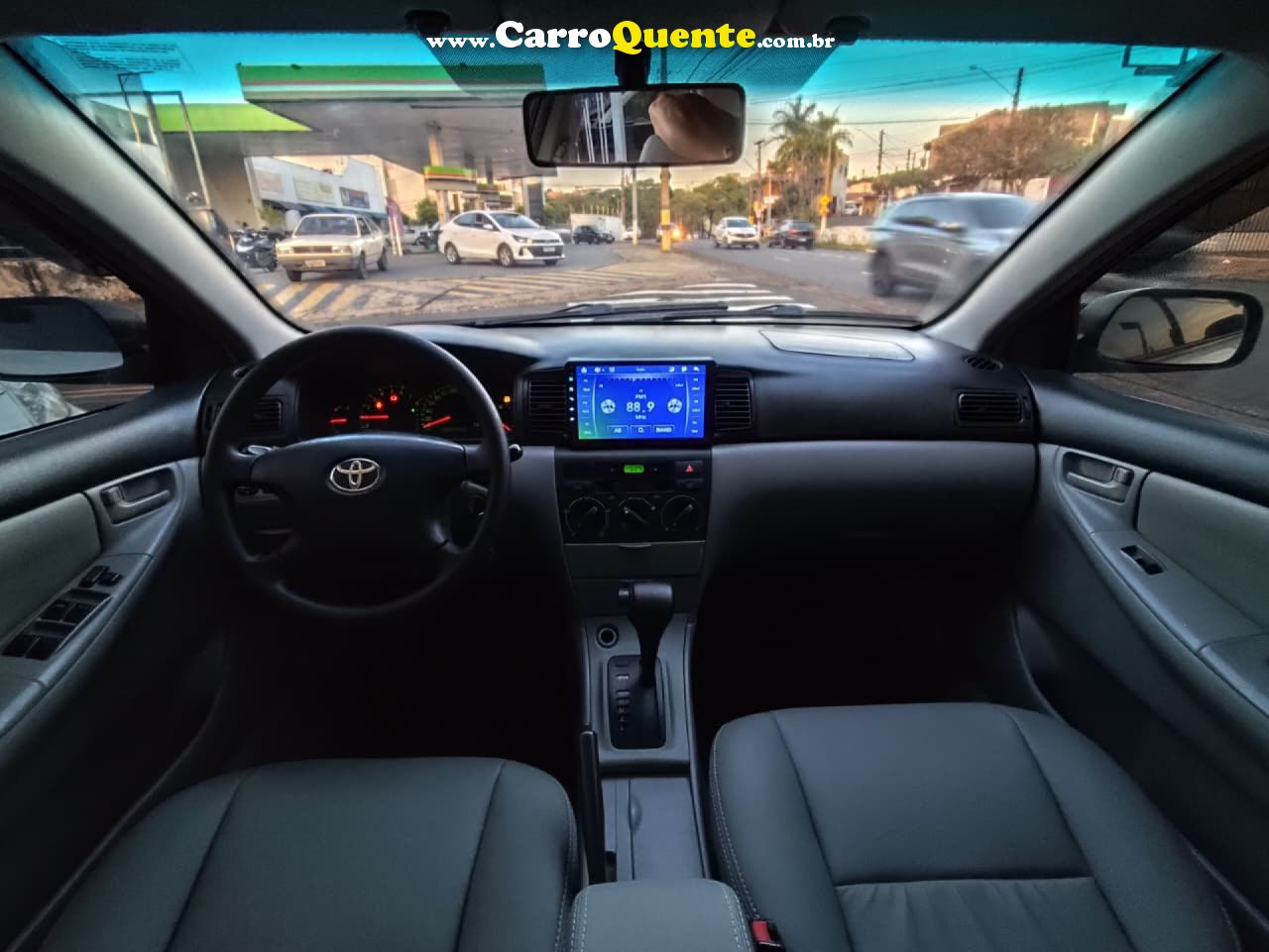 TOYOTA   COROLLA XEI 1.81.8 FLEX 16V AUT.   PRATA 2006 1.9 GASOLINA - Loja
