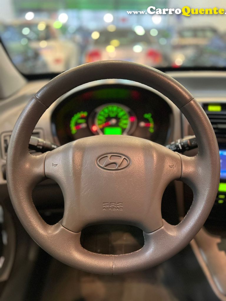 HYUNDAI   TUCSON 2.0 16V FLEX AUT.   BRANCO 2015 2.0 FLEX - Loja