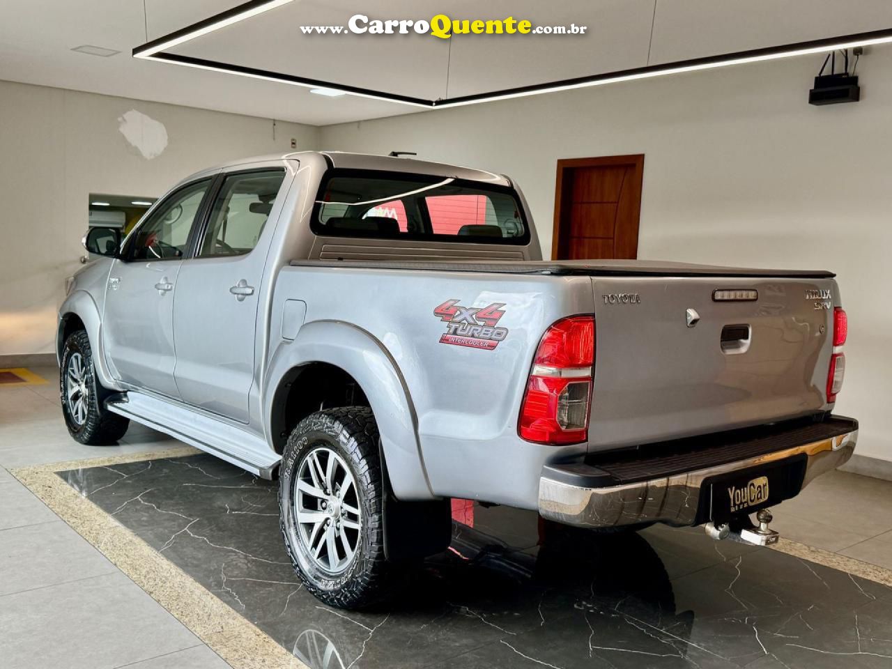 TOYOTA   HILUX CD SRV 4X2 2.7 FLEX 16V AUT.   PRATA 2015 2.7 FLEX - Loja