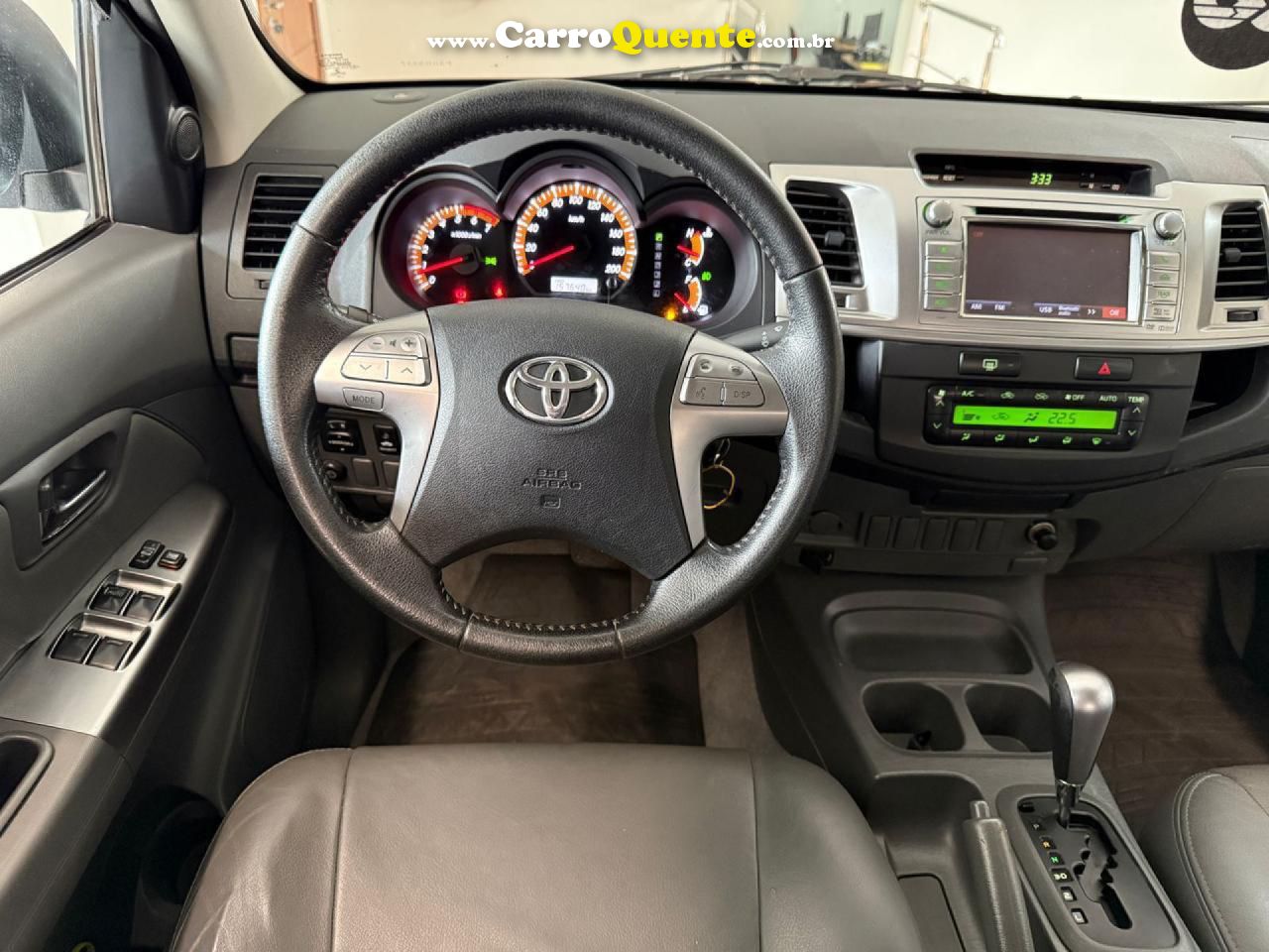 TOYOTA   HILUX CD SRV 4X2 2.7 FLEX 16V AUT.   PRATA 2015 2.7 FLEX - Loja