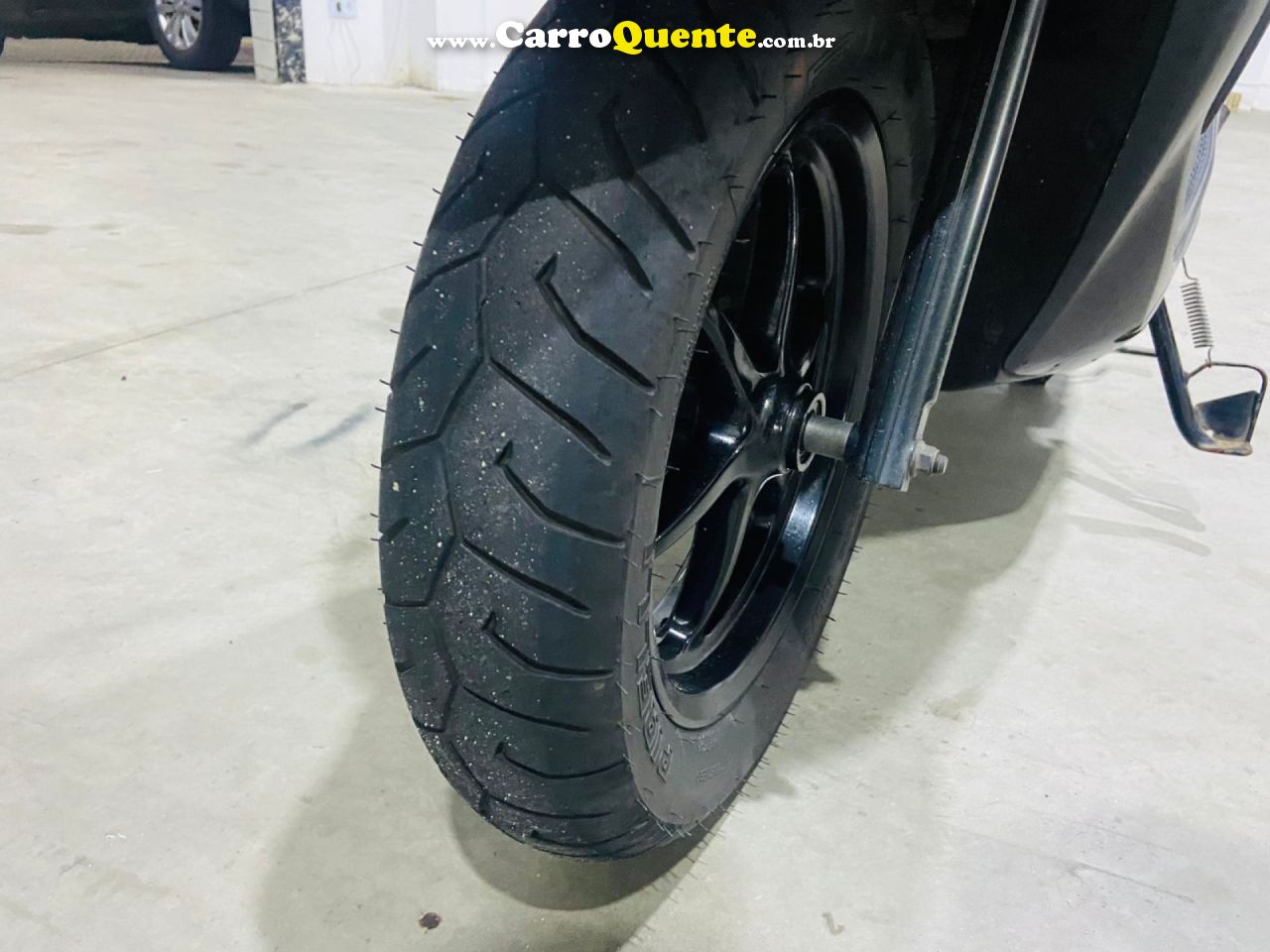 YAMAHA    FLUO 125CC   PRETO 2023 125 GASOLINA - Loja
