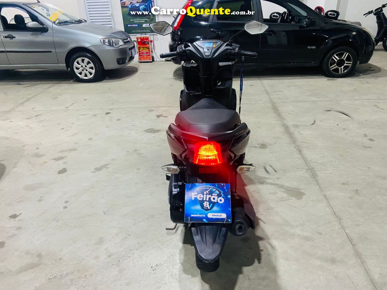 YAMAHA    FLUO 125CC   PRETO 2023 125 GASOLINA - Loja