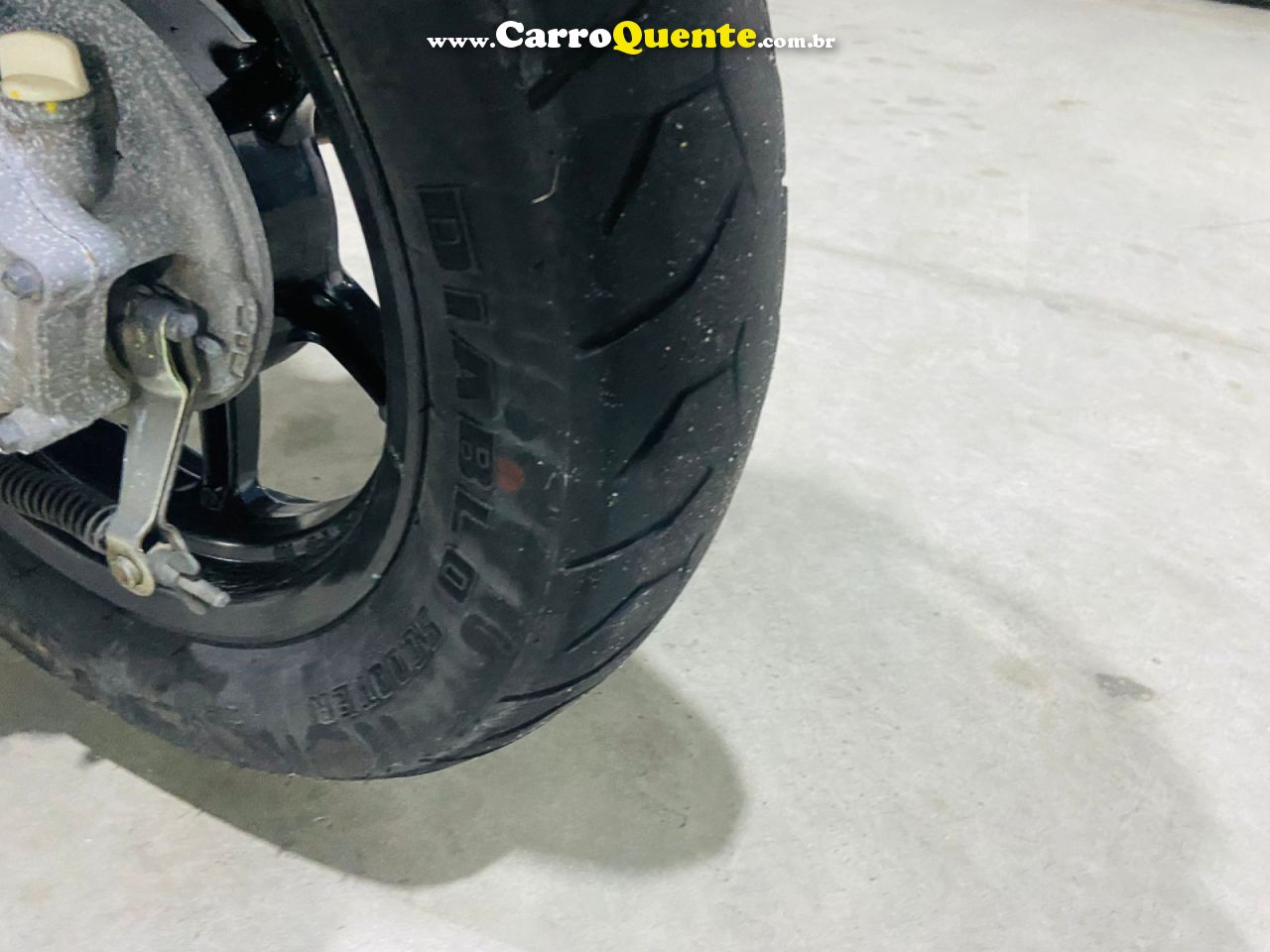 YAMAHA    FLUO 125CC   PRETO 2023 125 GASOLINA - Loja