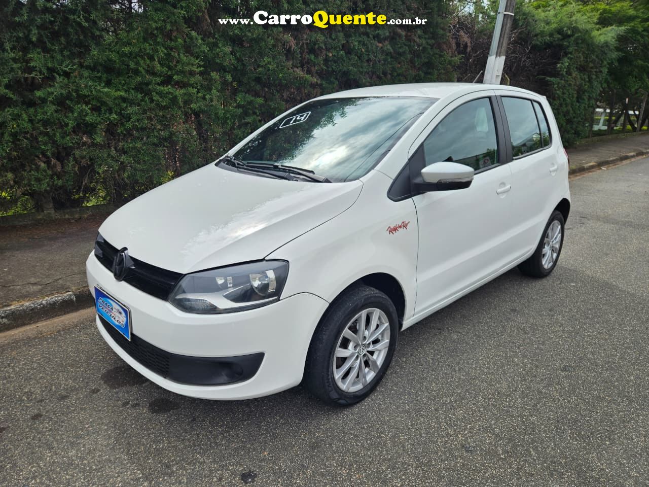 VOLKSWAGEN   FOX ROCK IN RIO 1.6 MI TOTAL FLEX 8V 5P   BRANCO 2014 1.6 FLEX - Loja
