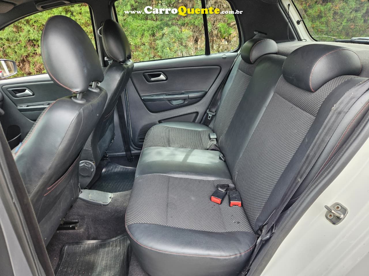 VOLKSWAGEN   FOX ROCK IN RIO 1.6 MI TOTAL FLEX 8V 5P   BRANCO 2014 1.6 FLEX - Loja