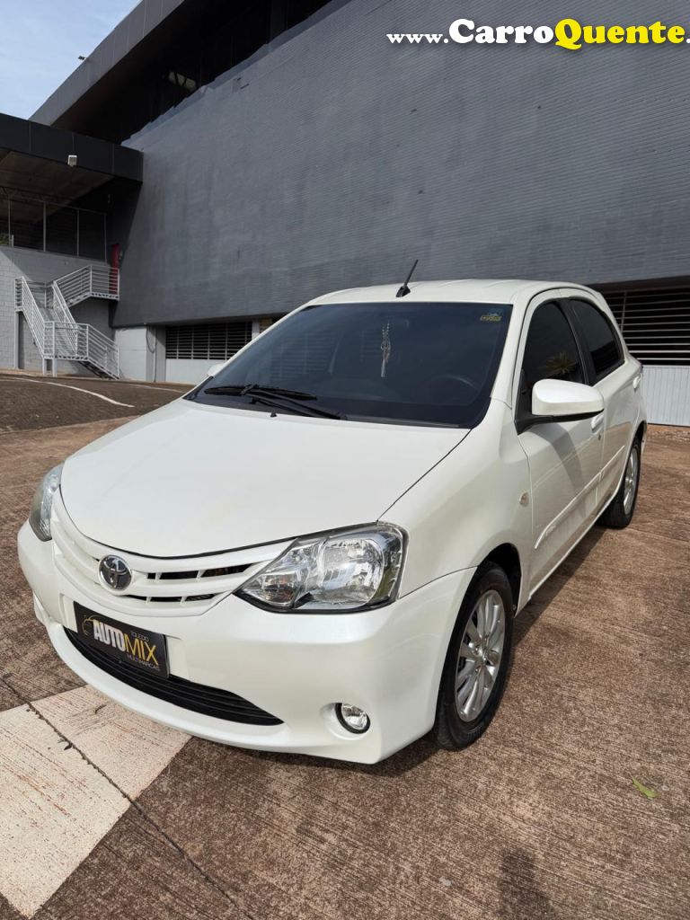 TOYOTA   ETIOS XS 1.5 FLEX 16V 5P MEC.   BRANCO 2017 1.5 FLEX - Loja