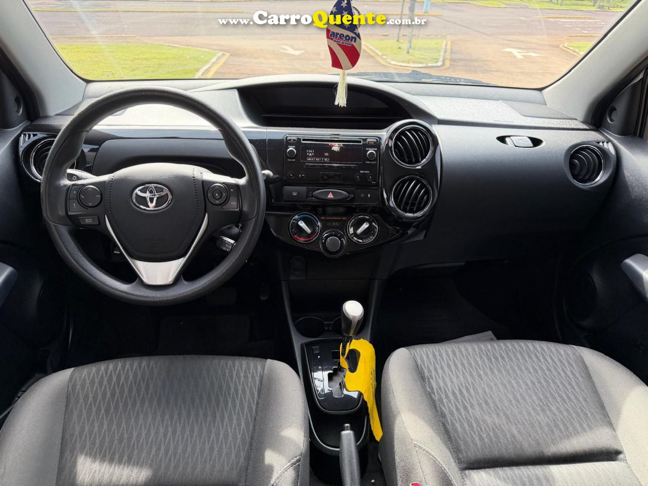 TOYOTA   ETIOS XS 1.5 FLEX 16V 5P MEC.   BRANCO 2017 1.5 FLEX - Loja