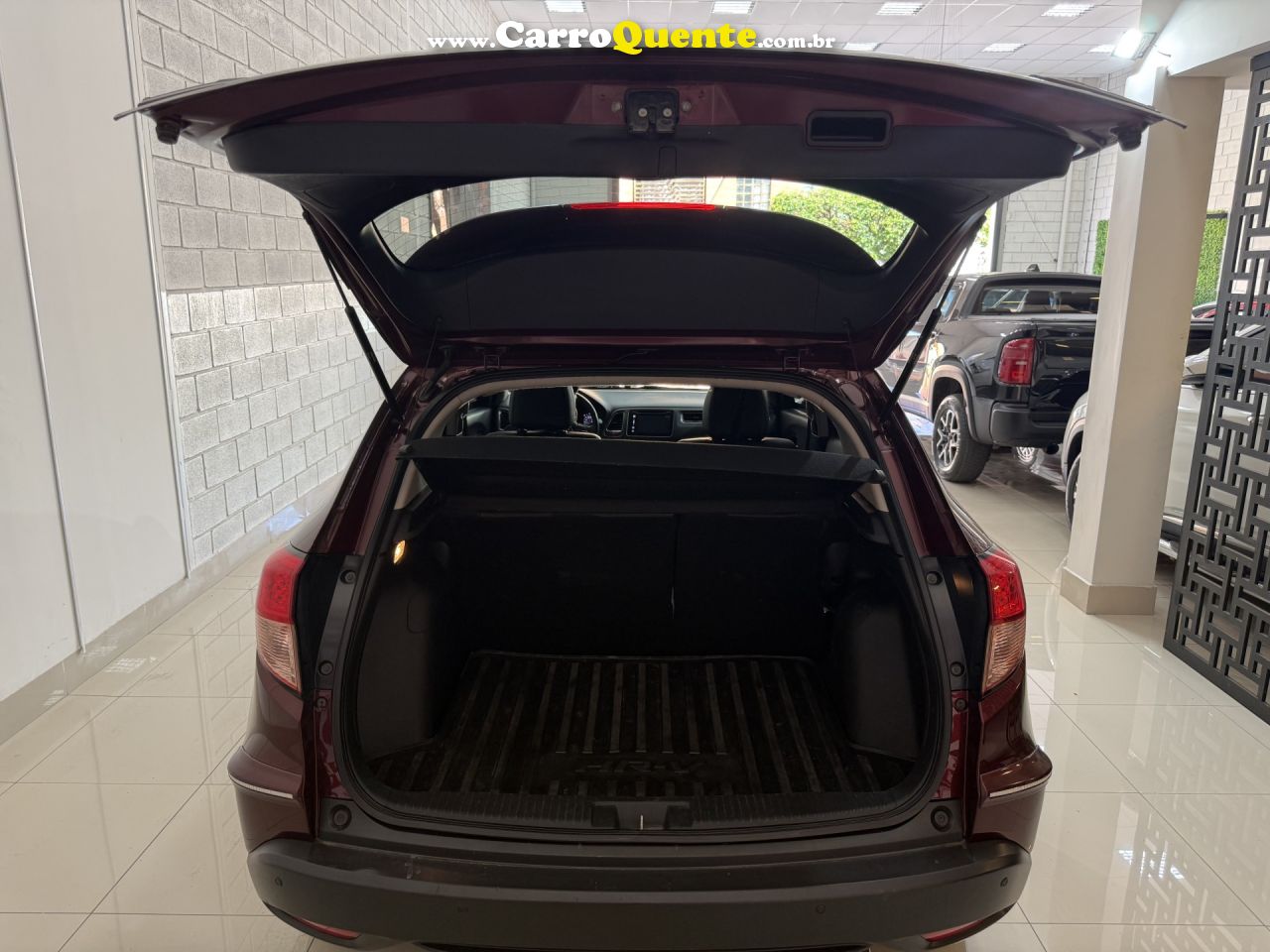 HONDA   HR-V EXL 1.8 FLEXONE 16V 5P AUT.   VINHO 2018 1.8 GASOLINA - Loja