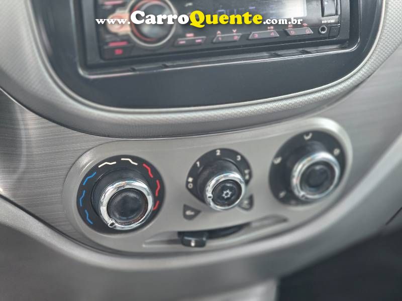 Palio ATTRACTIVE 1.0 EVO Fire Flex 8v 5p 2016/2016 Fiat - Loja