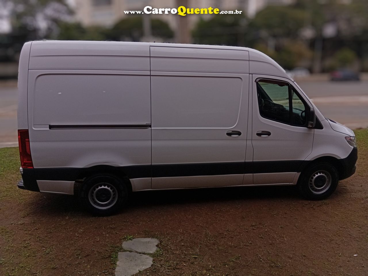 MERCEDES-BENZ   SPRINTER 315 FURGÃO STR. L T.A 2.0 DIES.   BRANCO 2023 2.0 DIESEL - Loja