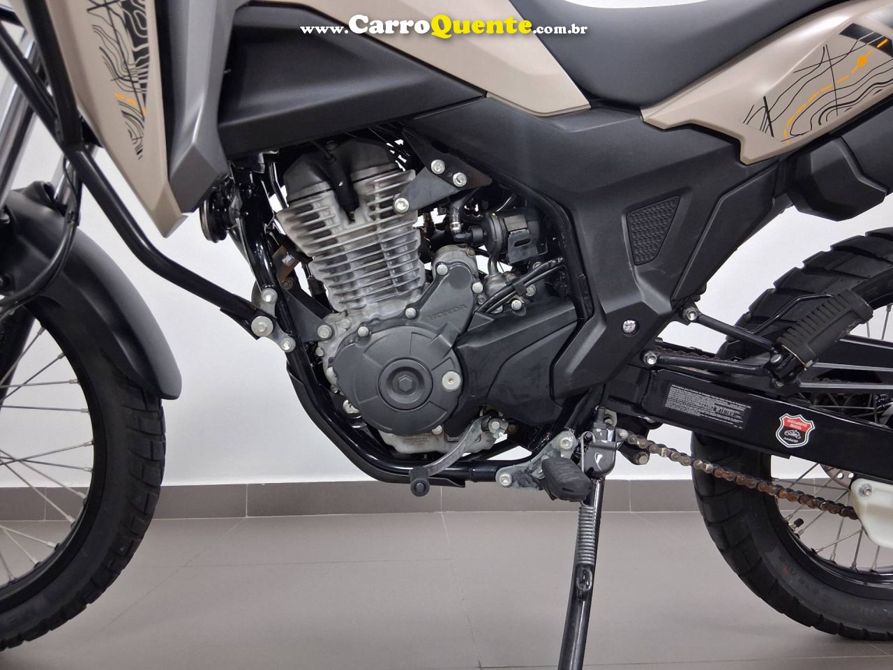 HONDA XRE 300 SAHARA ADVENTURE 2025 - Loja