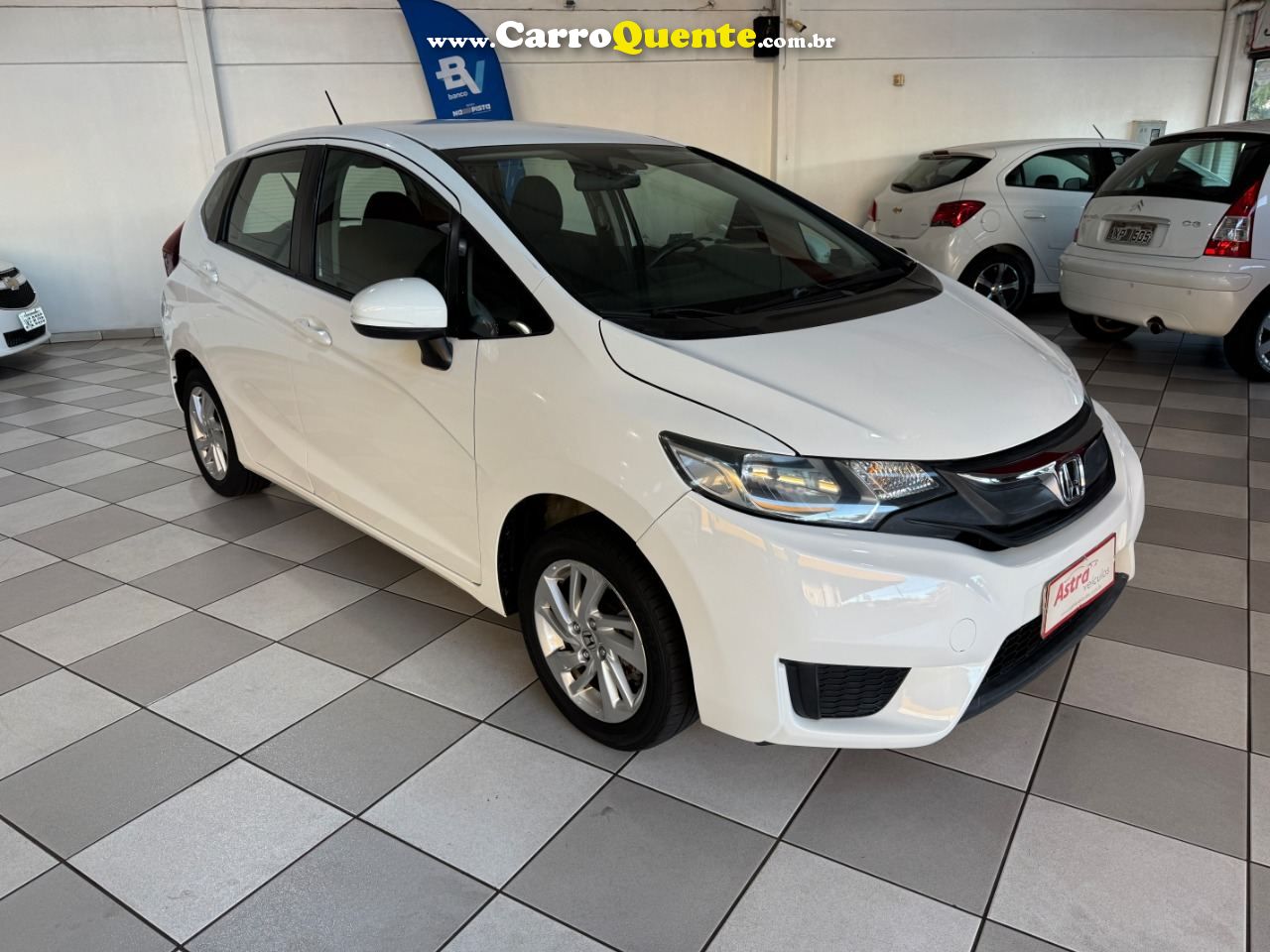 Fit 1.5 LX CVT (Flex) 2015/2014 Honda - Loja