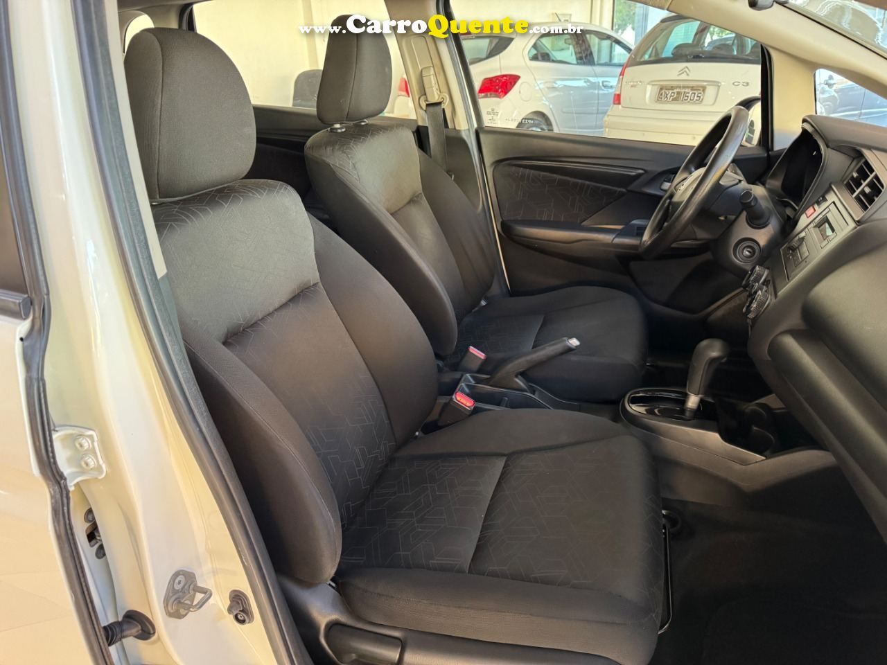 Fit 1.5 LX CVT (Flex) 2015/2014 Honda - Loja