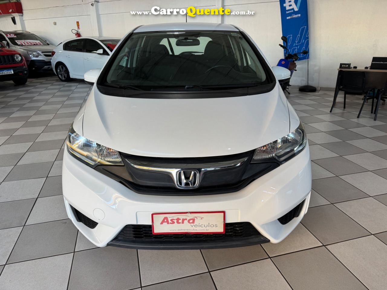 Fit 1.5 LX CVT (Flex) 2015/2014 Honda - Loja