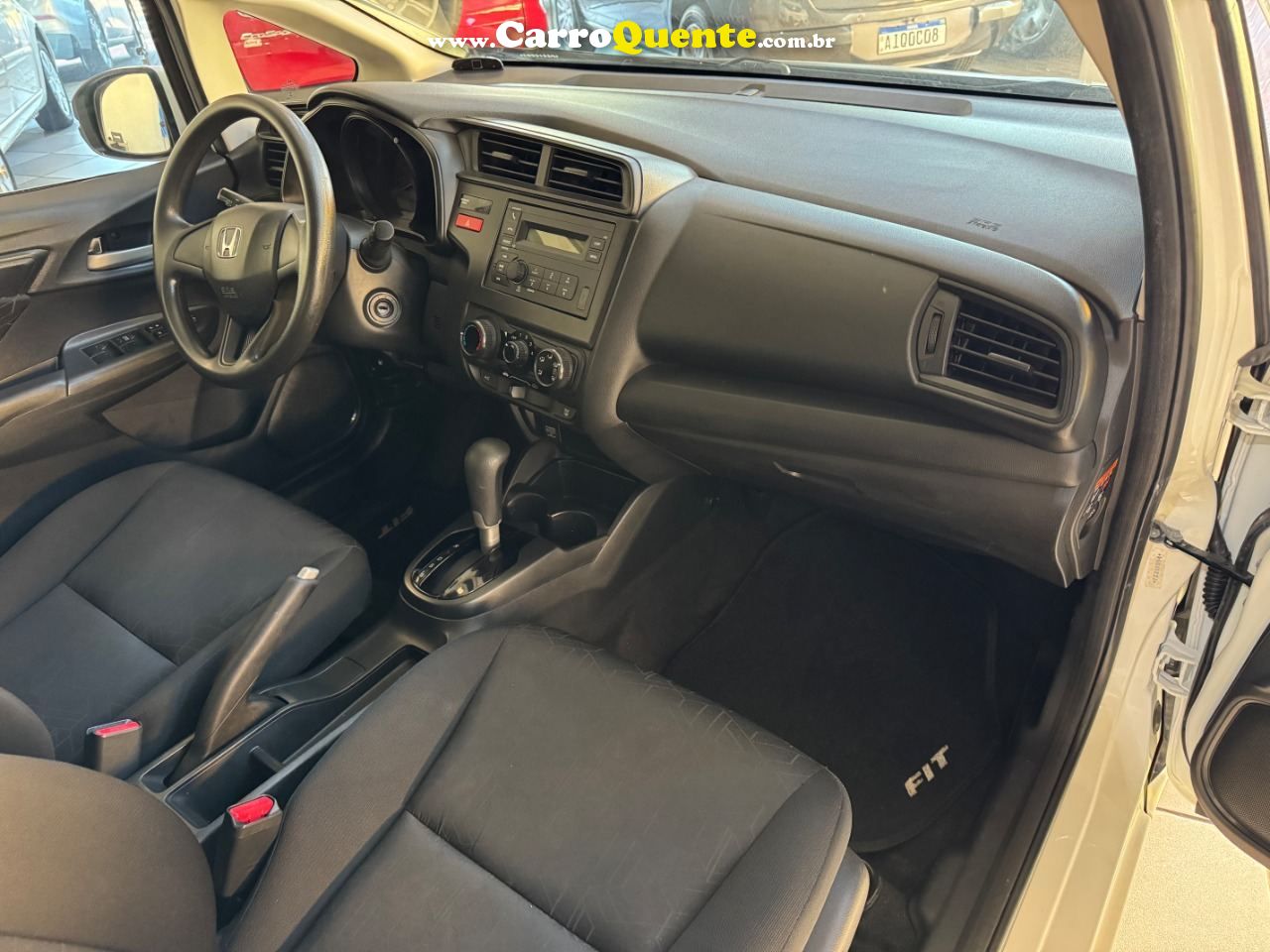 Fit 1.5 LX CVT (Flex) 2015/2014 Honda - Loja