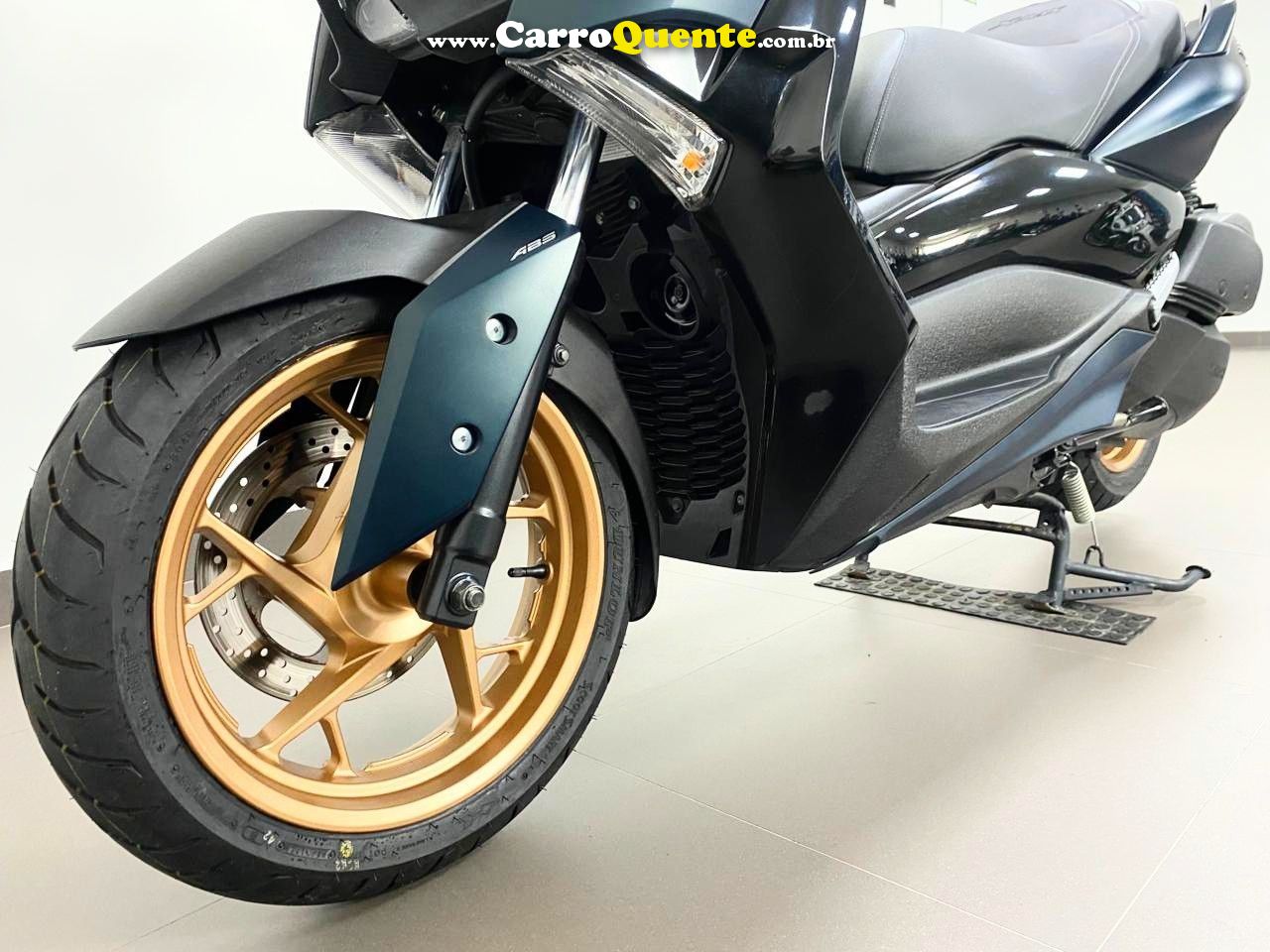 YAMAHA XMAX ABS 2024 - Loja