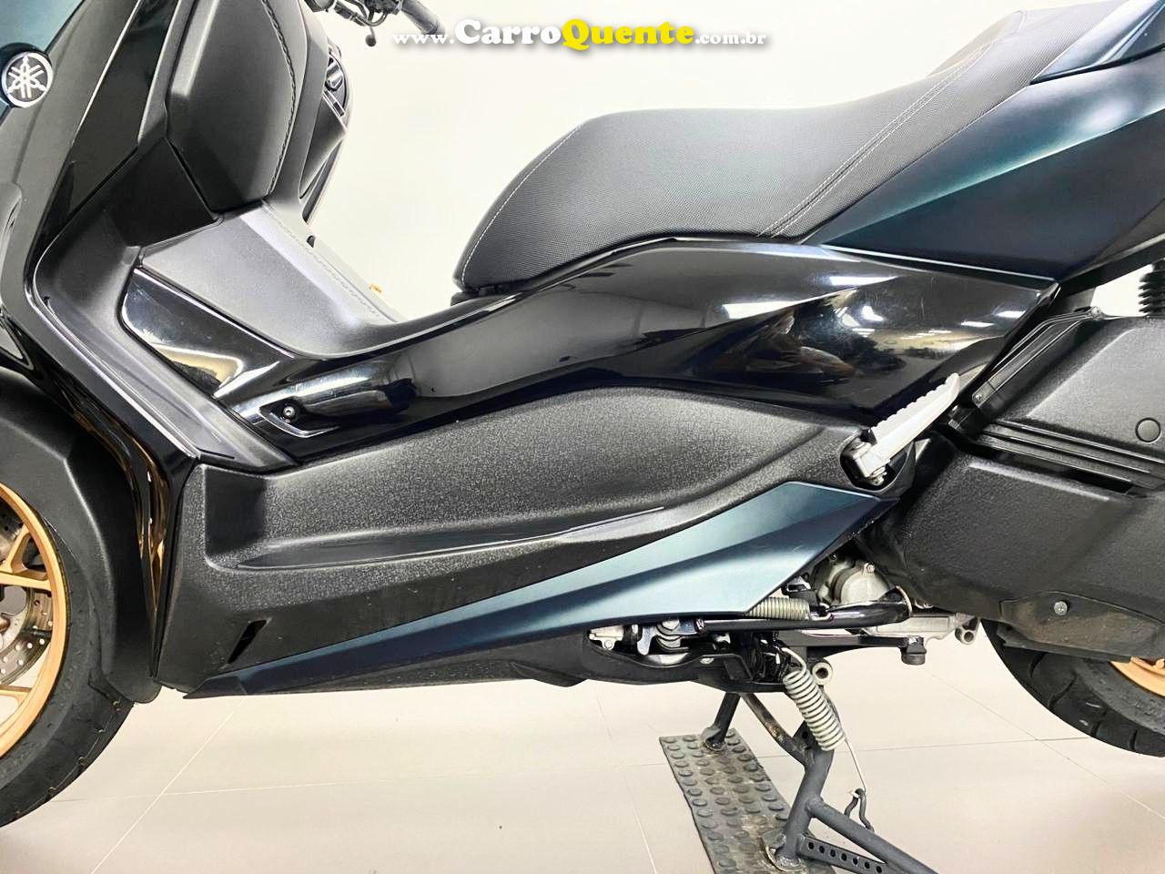YAMAHA XMAX ABS 2024 - Loja