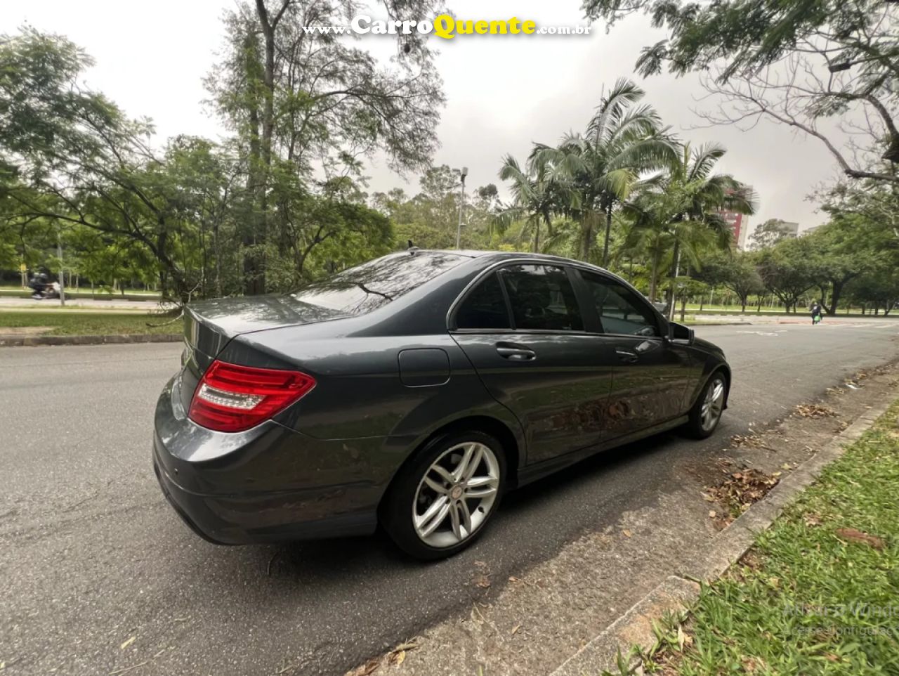 MERCEDES-BENZ   C 180 TURBO   CINZA 2013 1.6 GASOLINA - Loja