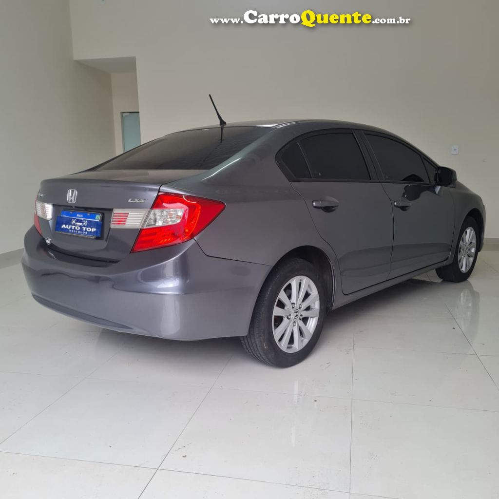 HONDA   CIVIC SEDAN LXS 1.81.8 FLEX 16V AUT. 4P   CINZA 2015 1.8 FLEX - Loja