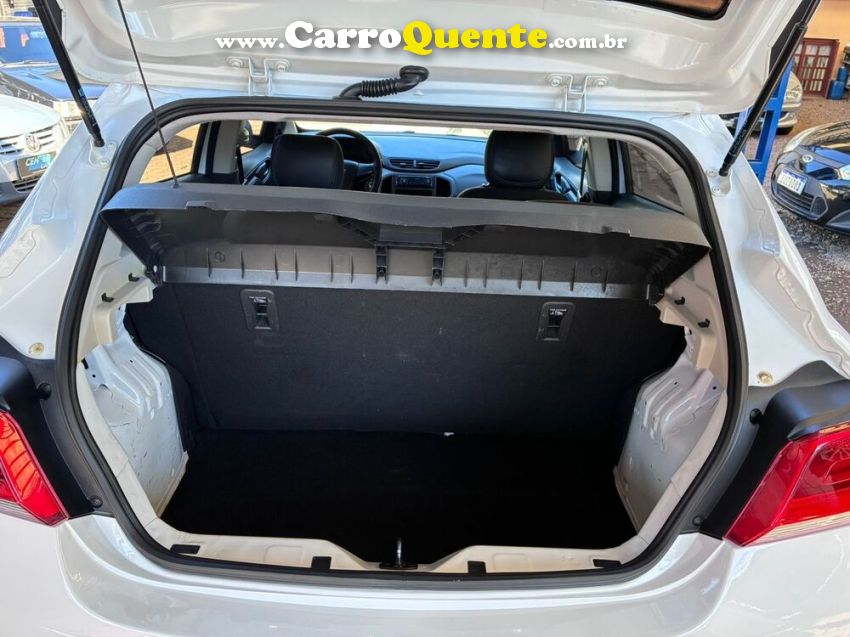 Chevrolet ONIX 1.0 JOY 8V HATCH BLACK EDITION FLEX MEC - Loja