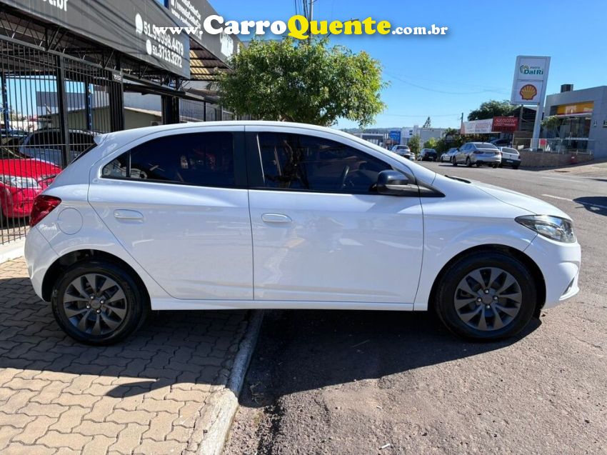 Chevrolet ONIX 1.0 JOY 8V HATCH BLACK EDITION FLEX MEC - Loja