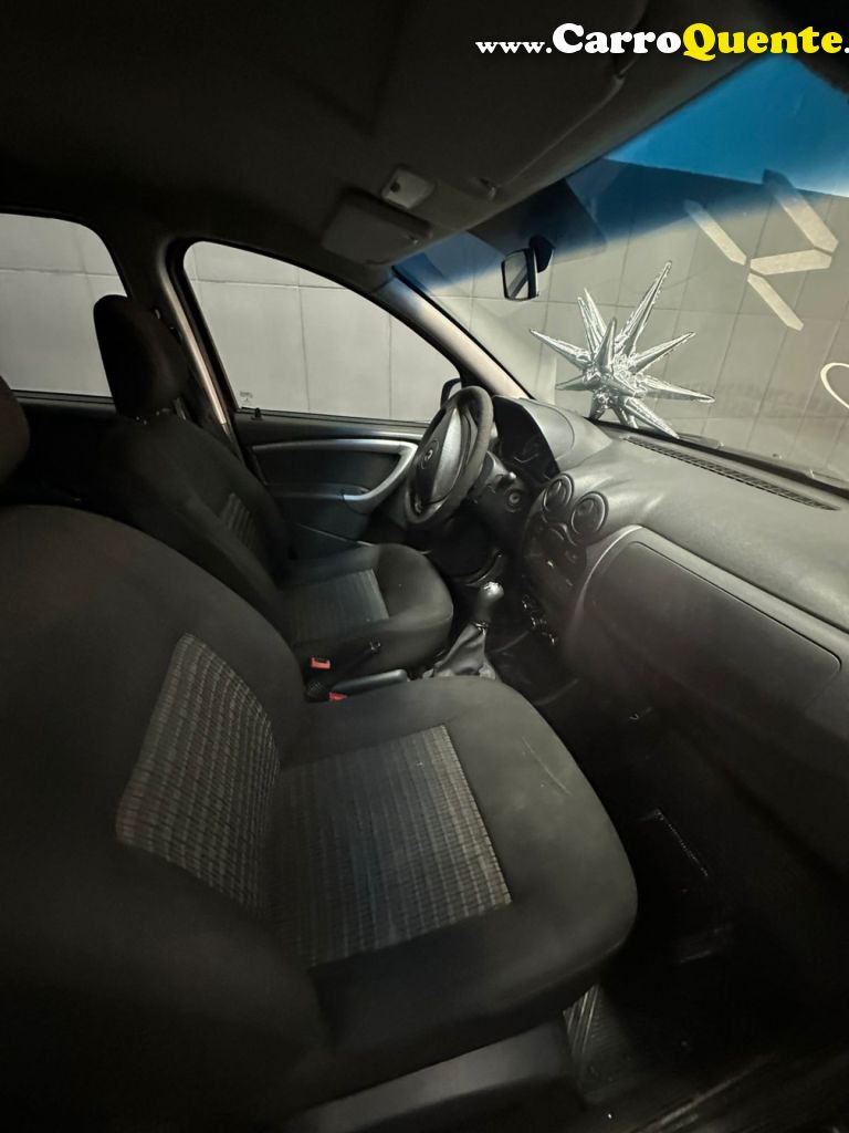 RENAULT   SANDERO EXPRESSION HI-FLEX 1.0 16V 5P   PRETO 2014 1.0 GASOLINA - Loja