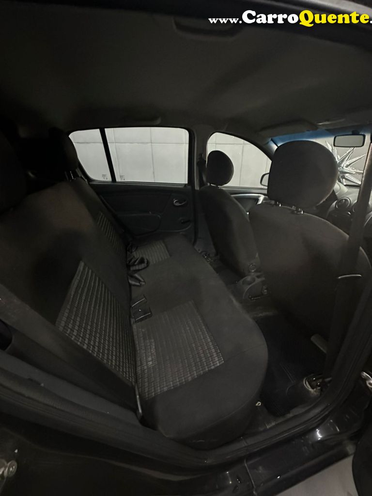 RENAULT   SANDERO EXPRESSION HI-FLEX 1.0 16V 5P   PRETO 2014 1.0 GASOLINA - Loja