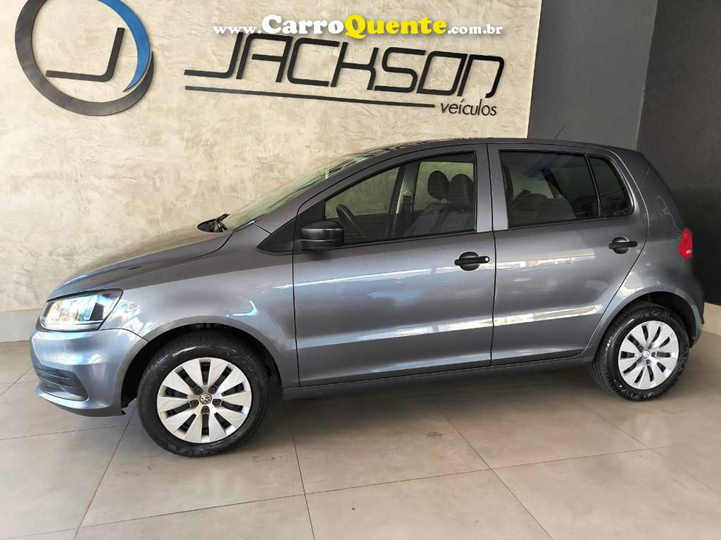 VOLKSWAGEN FOX 1.0 MPI TRENDLINE 12V 2015/2016 - Loja