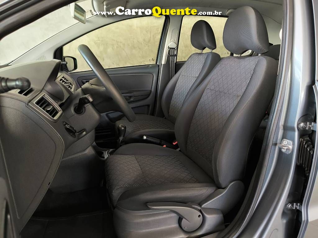 VOLKSWAGEN FOX 1.0 MPI TRENDLINE 12V 2015/2016 - Loja