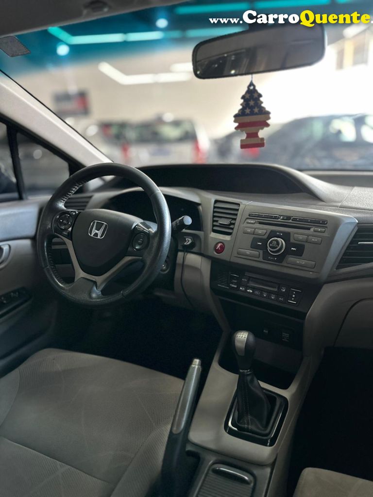 HONDA   CIVIC SEDAN LXS 1.81.8 FLEX 16V MEC. 4P   PRETO 2014 1.8 FLEX - Loja