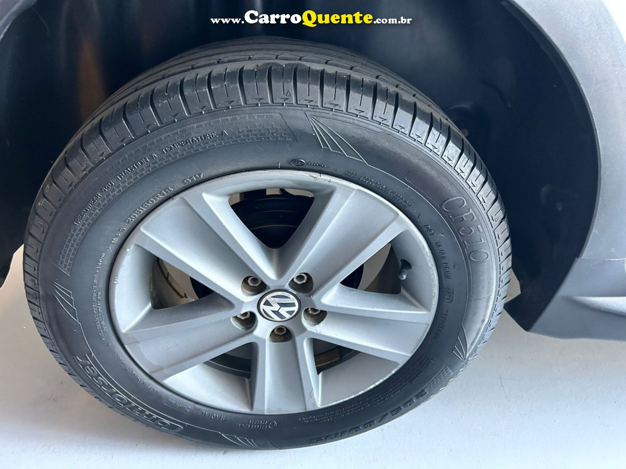 VOLKSWAGEN   CROSSFOX 1.6 MI TOTAL FLEX 8V 5P   PRATA 2011 1.6 FLEX - Loja