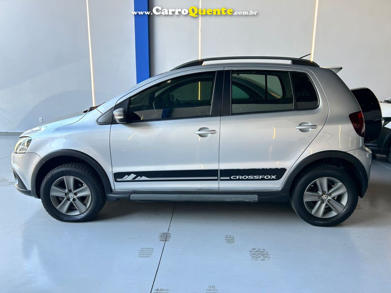 VOLKSWAGEN   CROSSFOX 1.6 MI TOTAL FLEX 8V 5P   PRATA 2011 1.6 FLEX - Loja