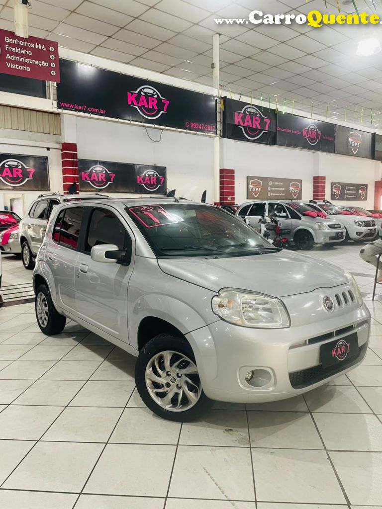 FIAT   UNO VIVACE CELEB. 1.0 EVO F.FLEX 8V 5P   PRATA 2011 1.0 GASOLINA - Loja