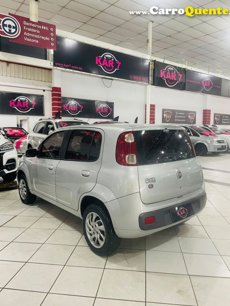 FIAT   UNO VIVACE CELEB. 1.0 EVO F.FLEX 8V 5P   PRATA 2011 1.0 GASOLINA - Loja