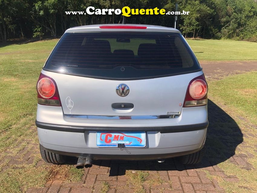 Volkswagen POLO 1.6 MI 8V FLEX 4P MANUAL - Loja