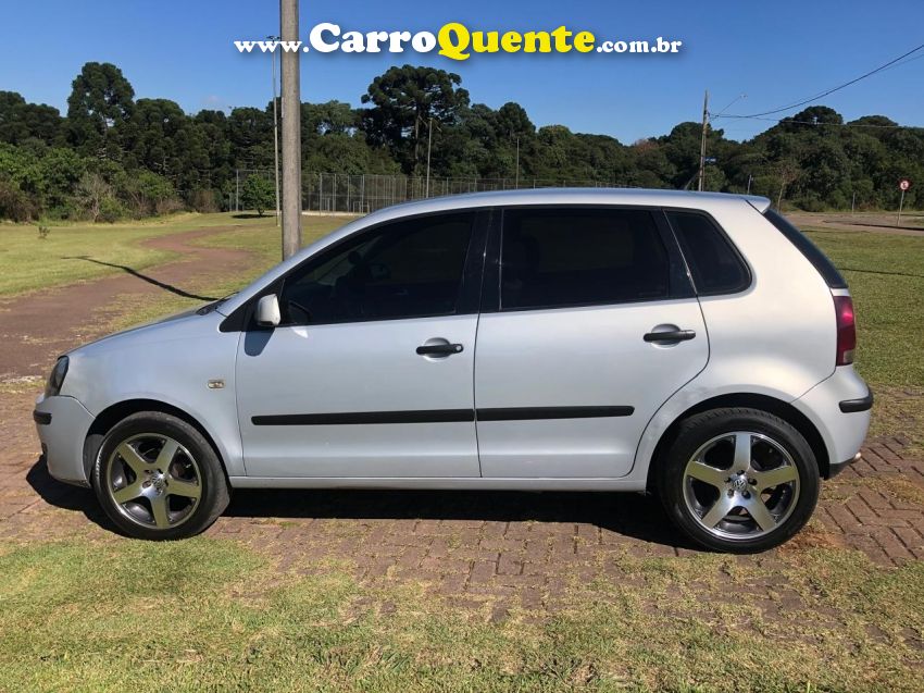 Volkswagen POLO 1.6 MI 8V FLEX 4P MANUAL - Loja